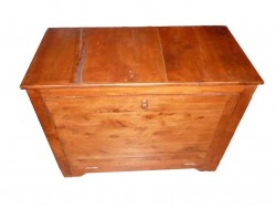 Unique old tuya style trunk *...ON SALE!